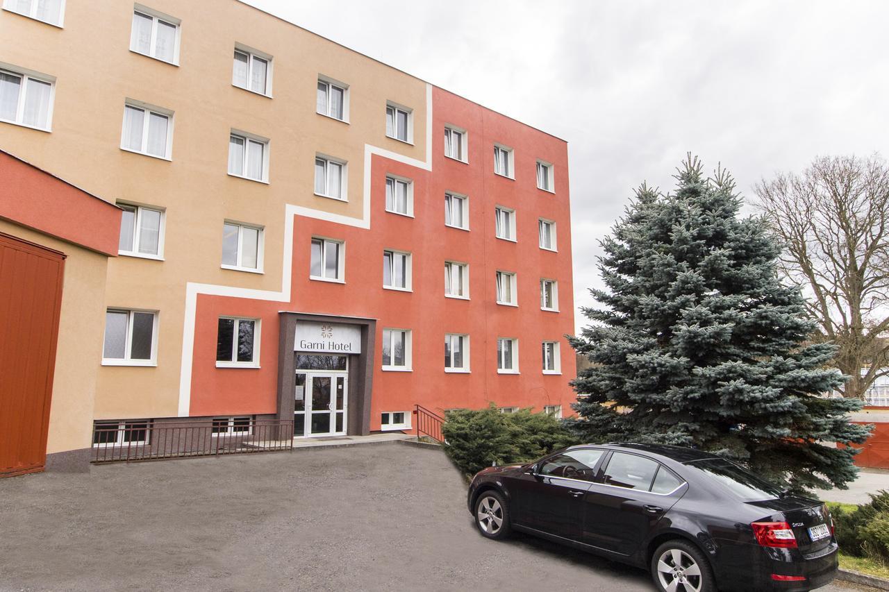 Garni Hotel Tachov タホフ エクステリア 写真