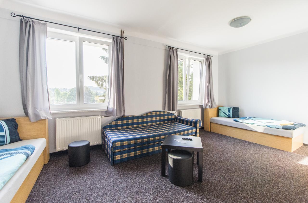 Garni Hotel Tachov タホフ エクステリア 写真