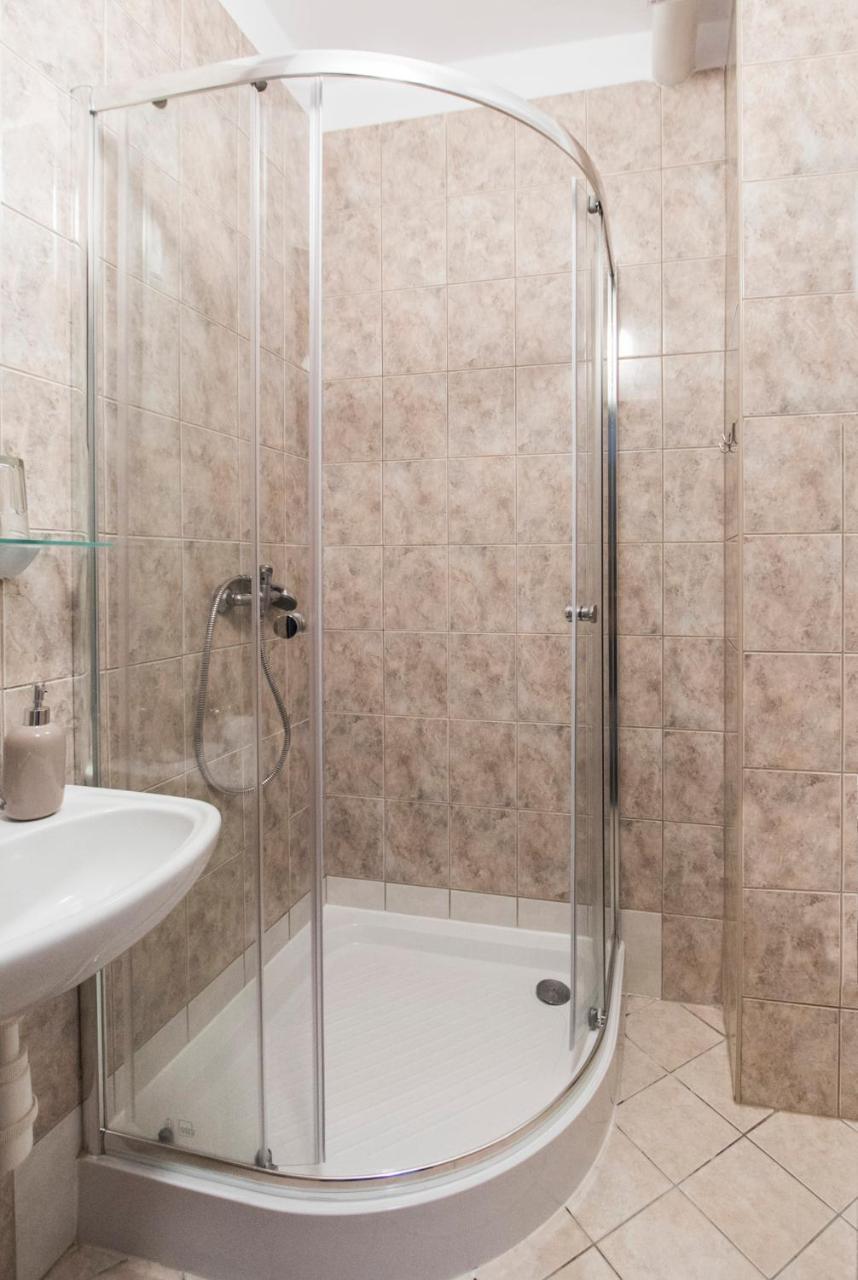 Garni Hotel Tachov タホフ エクステリア 写真