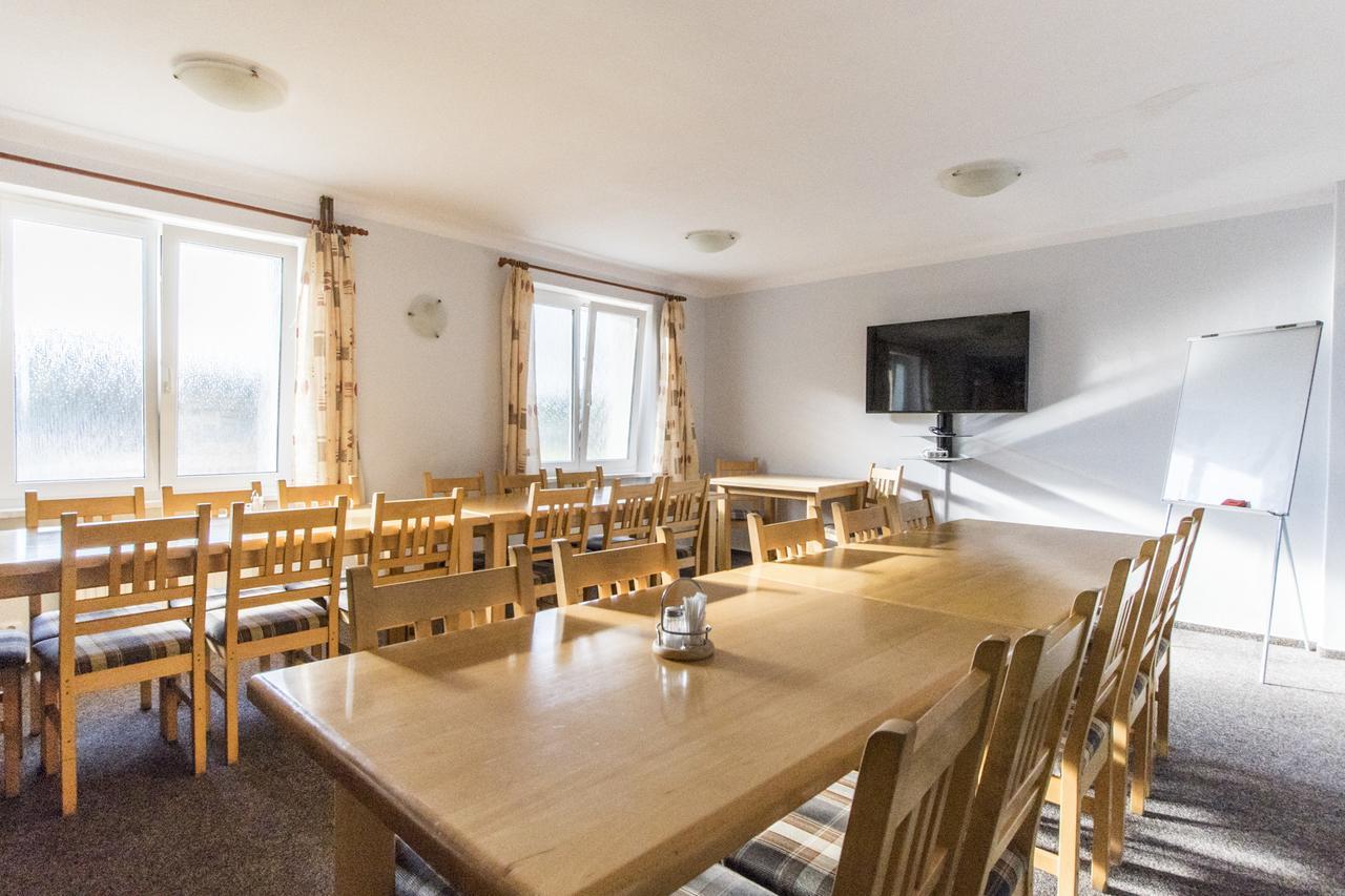 Garni Hotel Tachov タホフ エクステリア 写真