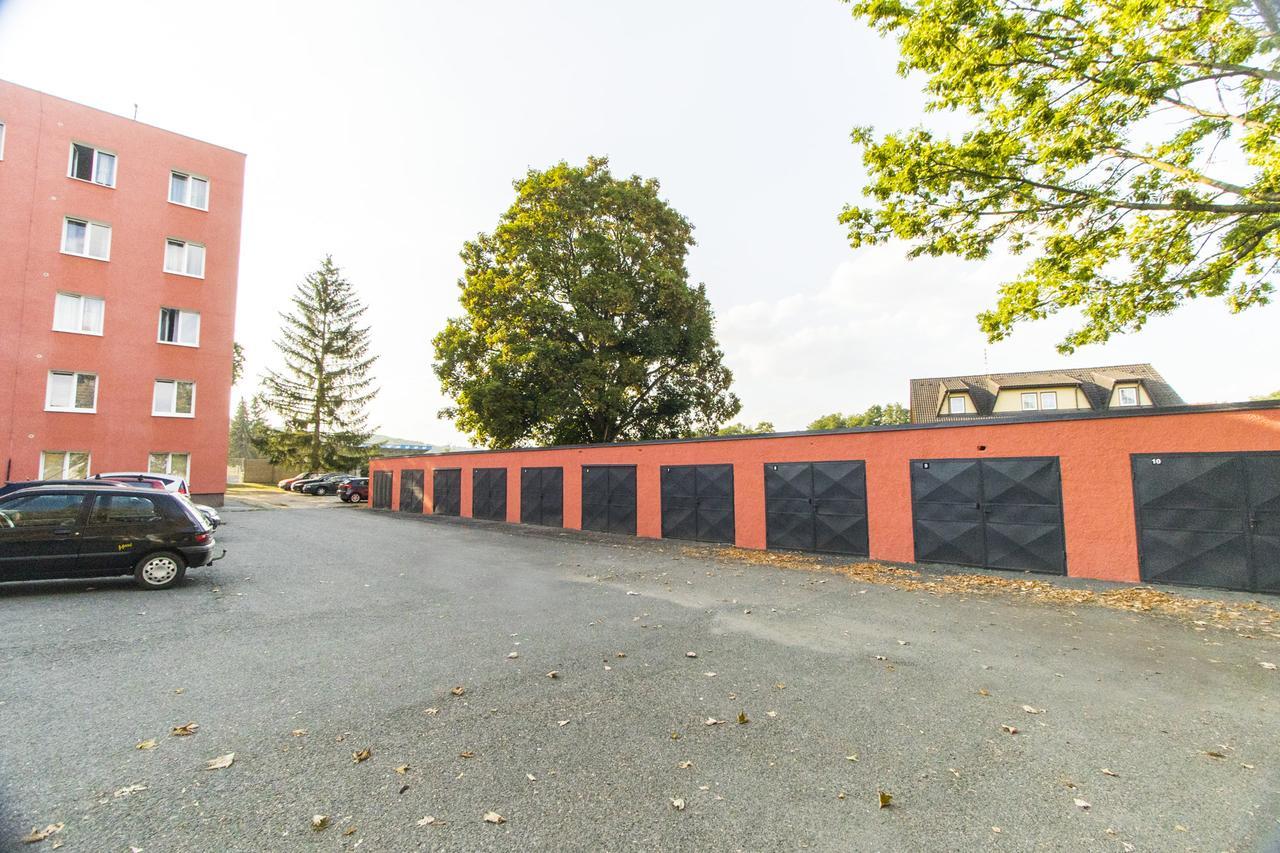 Garni Hotel Tachov タホフ エクステリア 写真