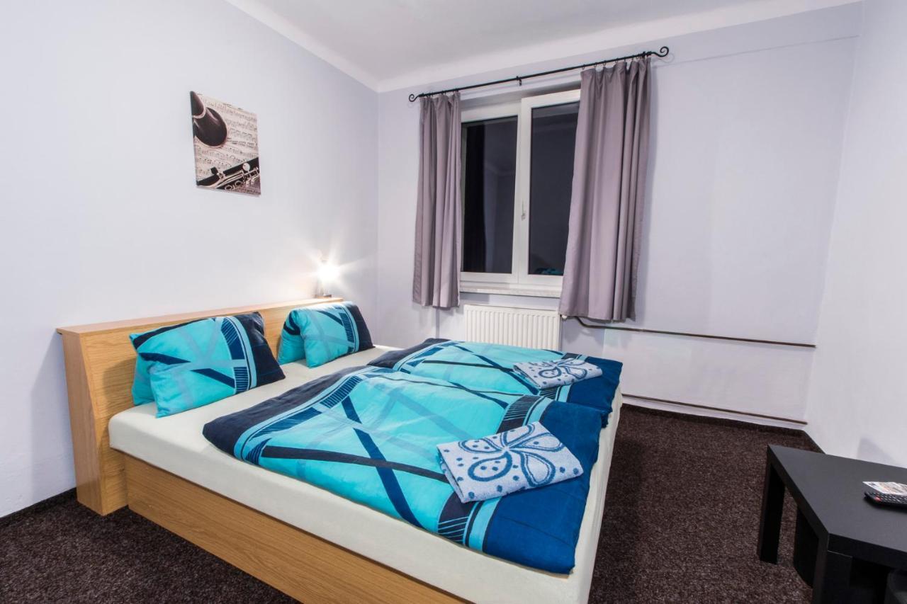 Garni Hotel Tachov タホフ エクステリア 写真