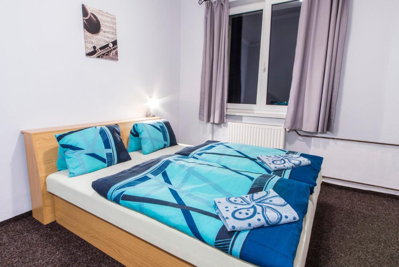 Garni Hotel Tachov タホフ エクステリア 写真