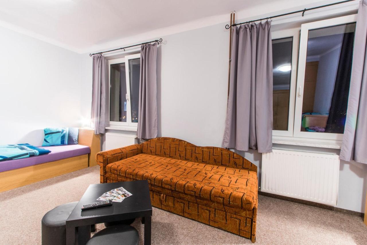Garni Hotel Tachov タホフ エクステリア 写真